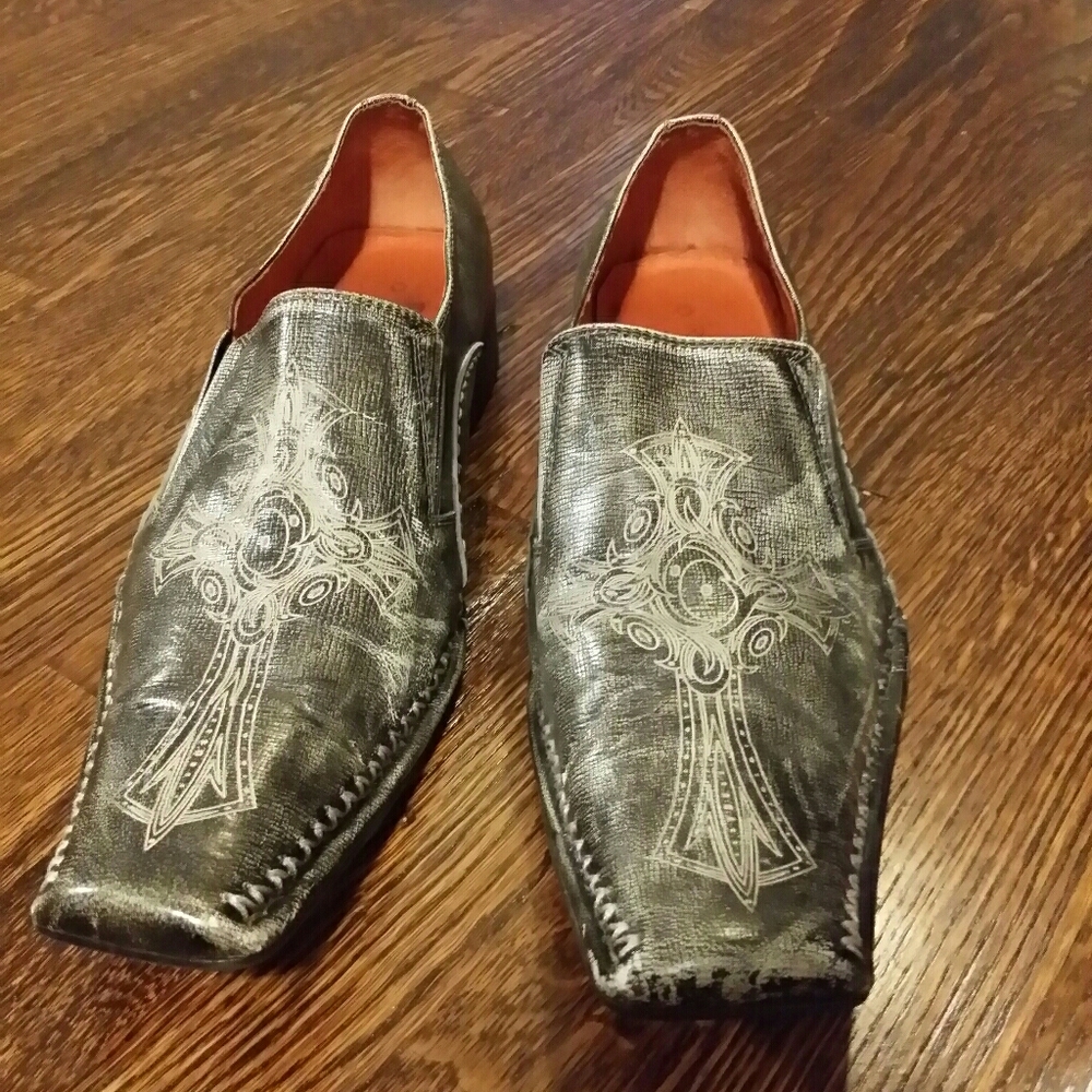 Robert Wayne grey genuine leather shoes with cross